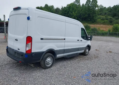 2024 Ford Transit-250 z USA, uszkodzony, nr VIN 1FTBR2C83RKA66930